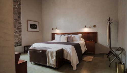 Standard Room (Balcony or View)