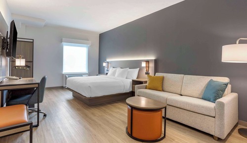 Suite, 1 King Bed with Sofa bed, Accessible, Non Smoking