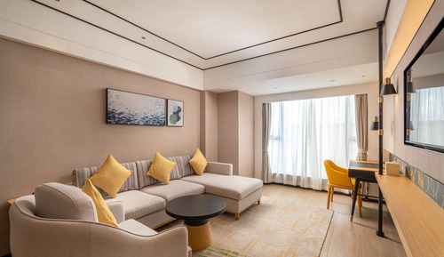 Deluxe Suite, 1 King Bed