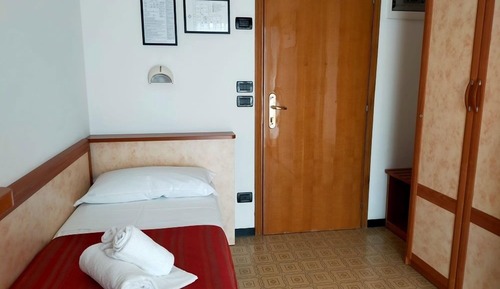 Basic Single Room