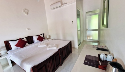 Superior Double Room, Balcony, Pool View