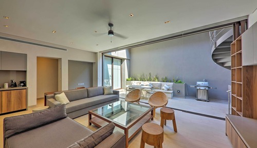 Apartment (3 Bedrooms)
