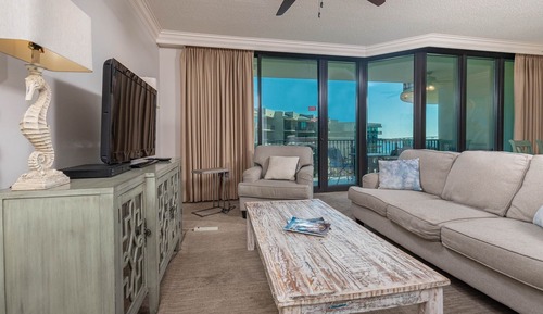 Condo, 2 Bedrooms