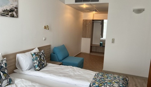 Apartment, Partial Sea View