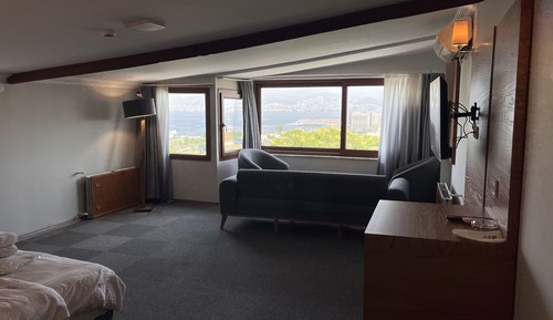 Luxury Room