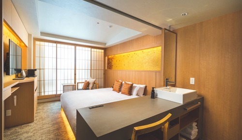 Superior Room, 1 King Bed, Non Smoking, Bathtub