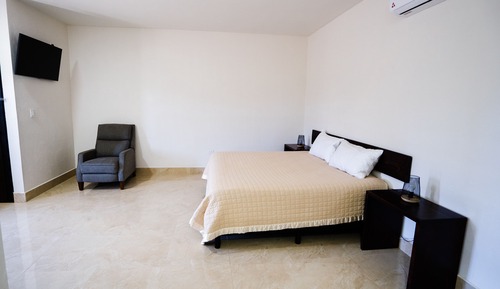 Romantic Room, 1 Bedroom, Garden View, Courtyard Area