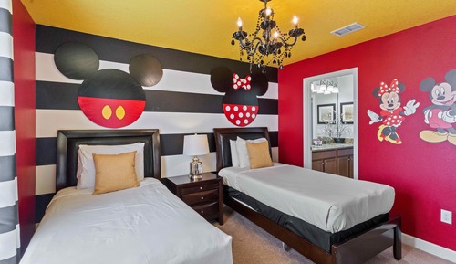 House (Multiple Bedrooms)