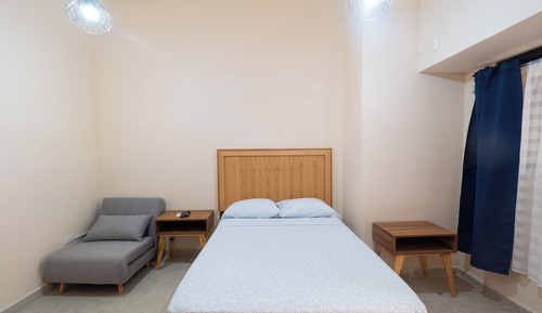 Basic Double Room, Non Smoking, Refrigerator (Vista Interior)
