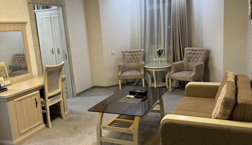 Elite Suite