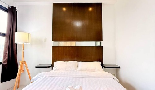 City Condo, 1 Queen Bed, City View