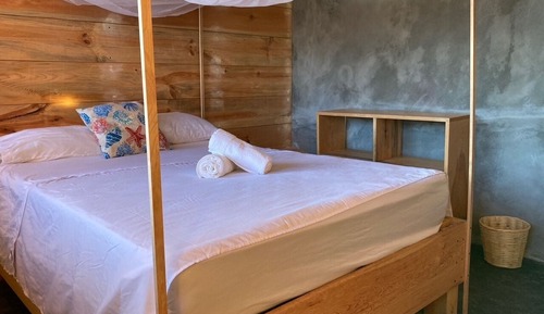 Basic Double Room, Partial Ocean View