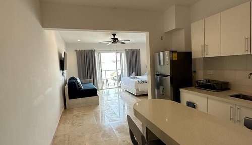 Comfort Suite, Balcony (4C)