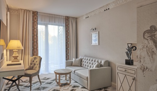 Aries Junior Suite