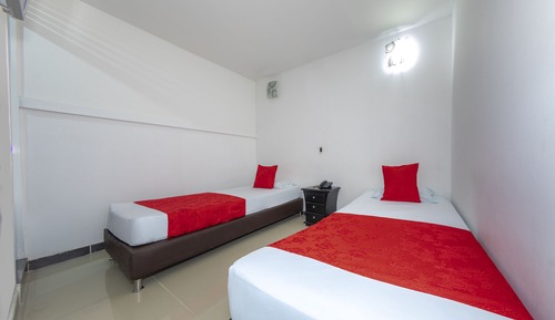 Standard Twin Room