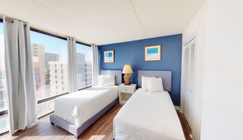 2 Bedroom Suite with Kitchen, Oceanfront