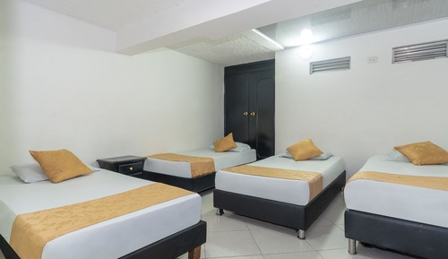 Standard Quadruple Room