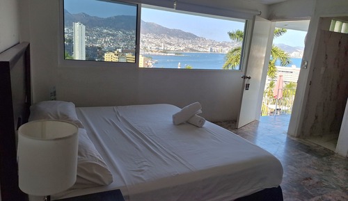 Deluxe Room, 1 King Bed with Sofa bed, Air conditioning, Ocean View