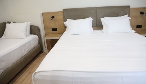 Triple Room, Partial Sea View