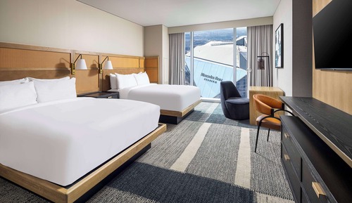 Room, 2 Queen Beds, Accessible, City View (Hearing)