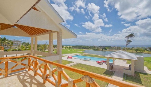 Villa, Smoking