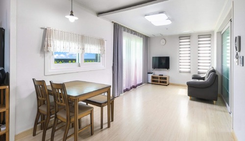 Basic Room, 2 Bedrooms (noeul101)