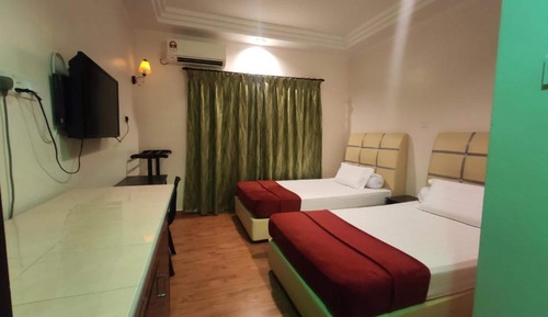Standard Twin Room