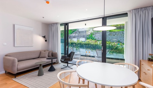 Premium Apartment