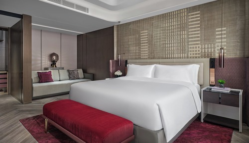 Suite, 1 King Bed (Living Dining Areas)