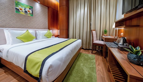 Deluxe Room, 1 Queen Bed, City View
