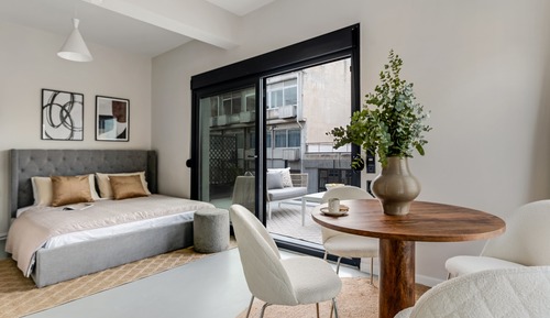 Studio, Multiple Bedrooms, Terrace