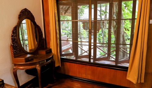 Traditional Cabin