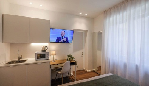Deluxe Room, Non Smoking, Private Bathroom