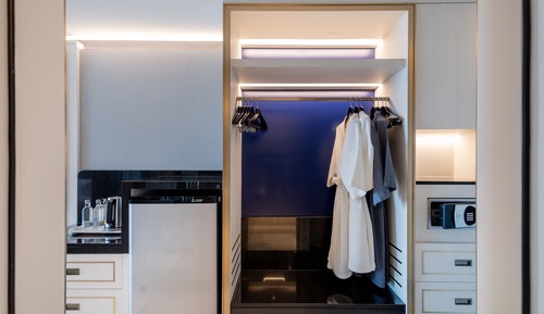 Premium King Room