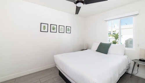 Condo, 1 Queen Bed with Sofa bed, Balcony, Ocean View (Unit 4)