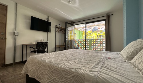 Comfort Double Room, 1 Queen Bed, Private Bathroom, Courtyard View