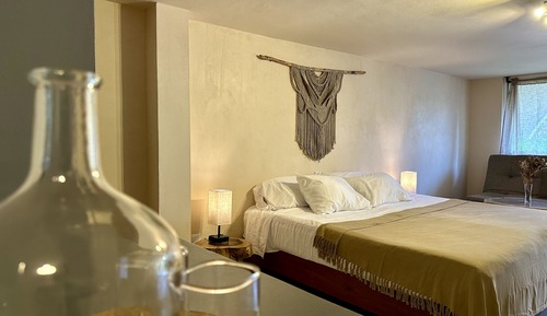 Deluxe Studio Suite