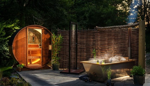Luxury Cottage, Ensuite (The Pigsty & Spa Garden)