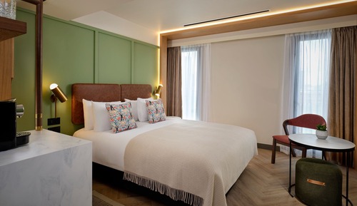 Deluxe Room, 1 Double Bed, Non Smoking, City View