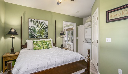 Hall Tree Condo