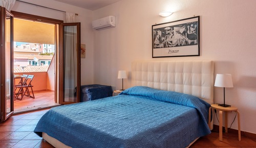 Apartment, Multiple Bedrooms, Balcony
