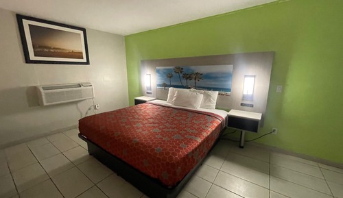 Superior Room, 1 King Bed, Non Smoking