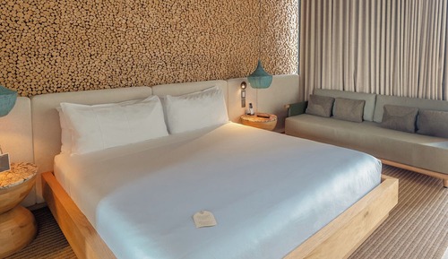 Junior Suite, 1 King Bed with Sofa bed, Non Smoking, Lake View (Balcony)