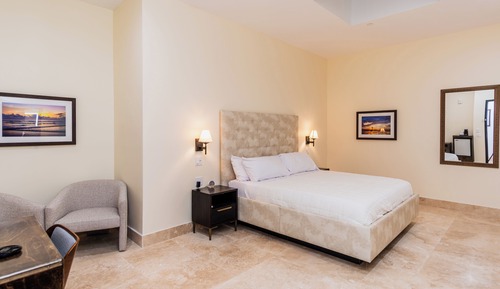 Elite Double Room (No Windows, Skylight Only)