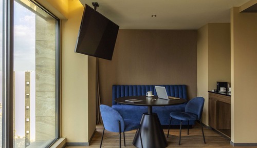 Executive Suite, 1 King Bed with Sofa bed