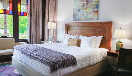 Ludlow Grand King Room