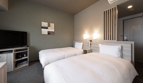 Twin Room, Smoking (Heated cigarettes only)