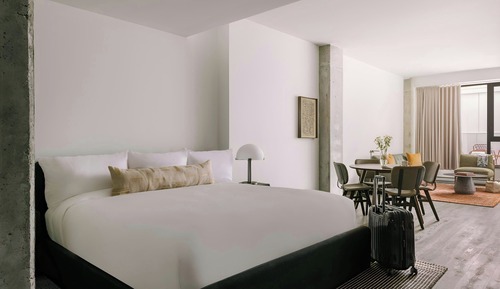 Superior Studio, 1 King Bed, Balcony