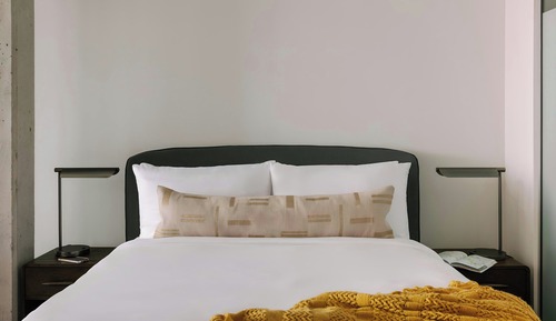 Studio, 1 Queen Bed with Sofa bed