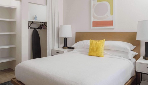 Suite, 2 Bedrooms, Accessible, Bathtub